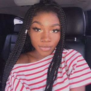 Meet your Posher, Maria